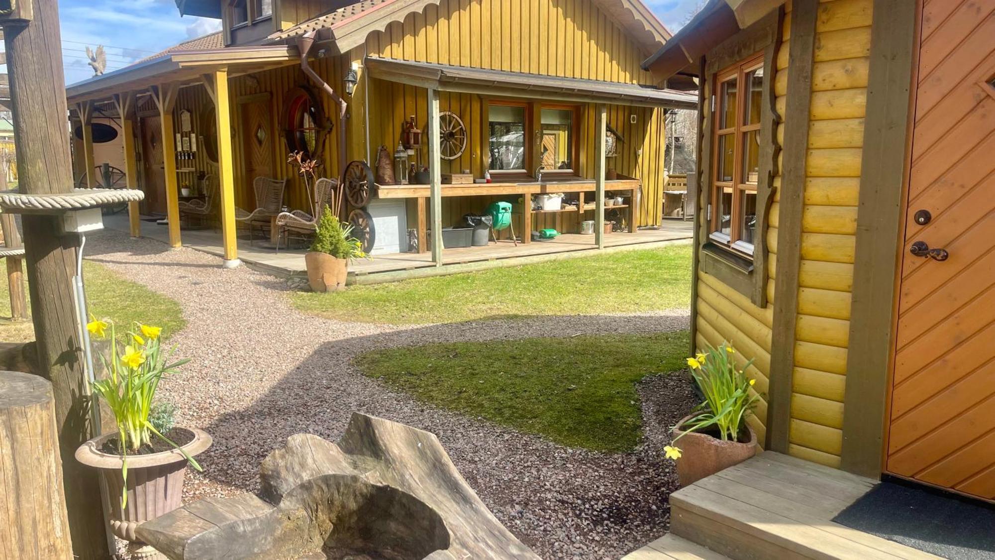 Baeverli Hills Lidköping Buitenkant foto